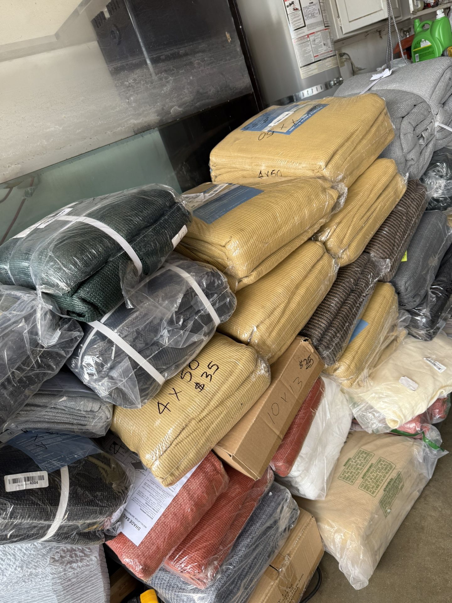Privacy Screen Fence 4x50ft $35 / 💥ANY $25 WHEN YOU BUY 5 or MORE💥