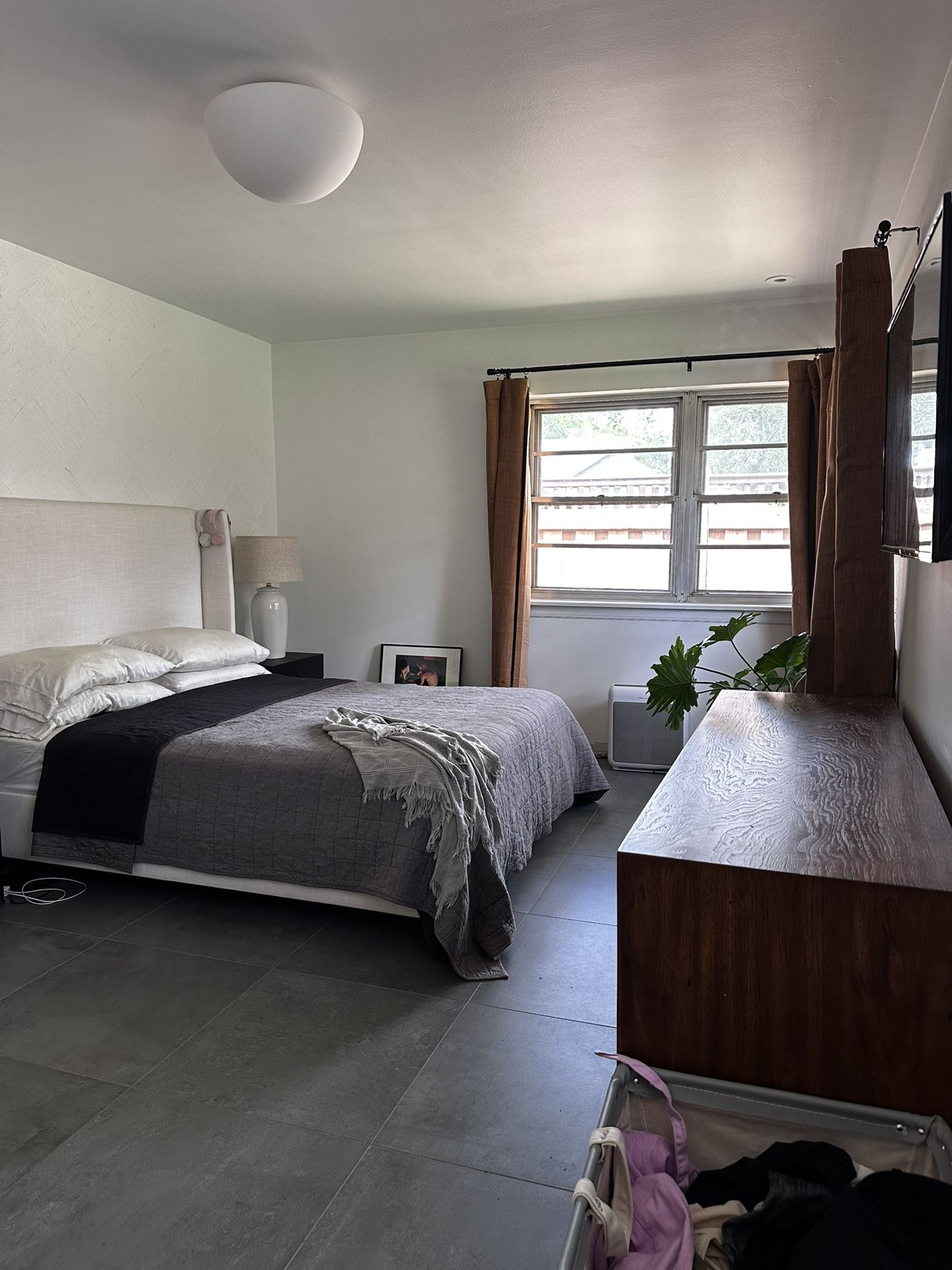 Off White Queen Wingback Platform Bed With Box Spring Foundation