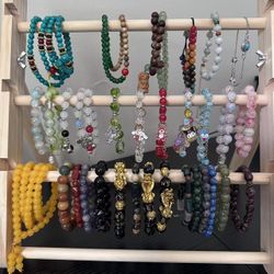 Bracelet (send at random)