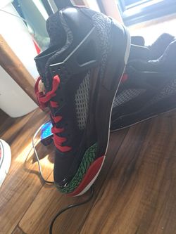 Air Jordan 3 Sneakers Black Red Green