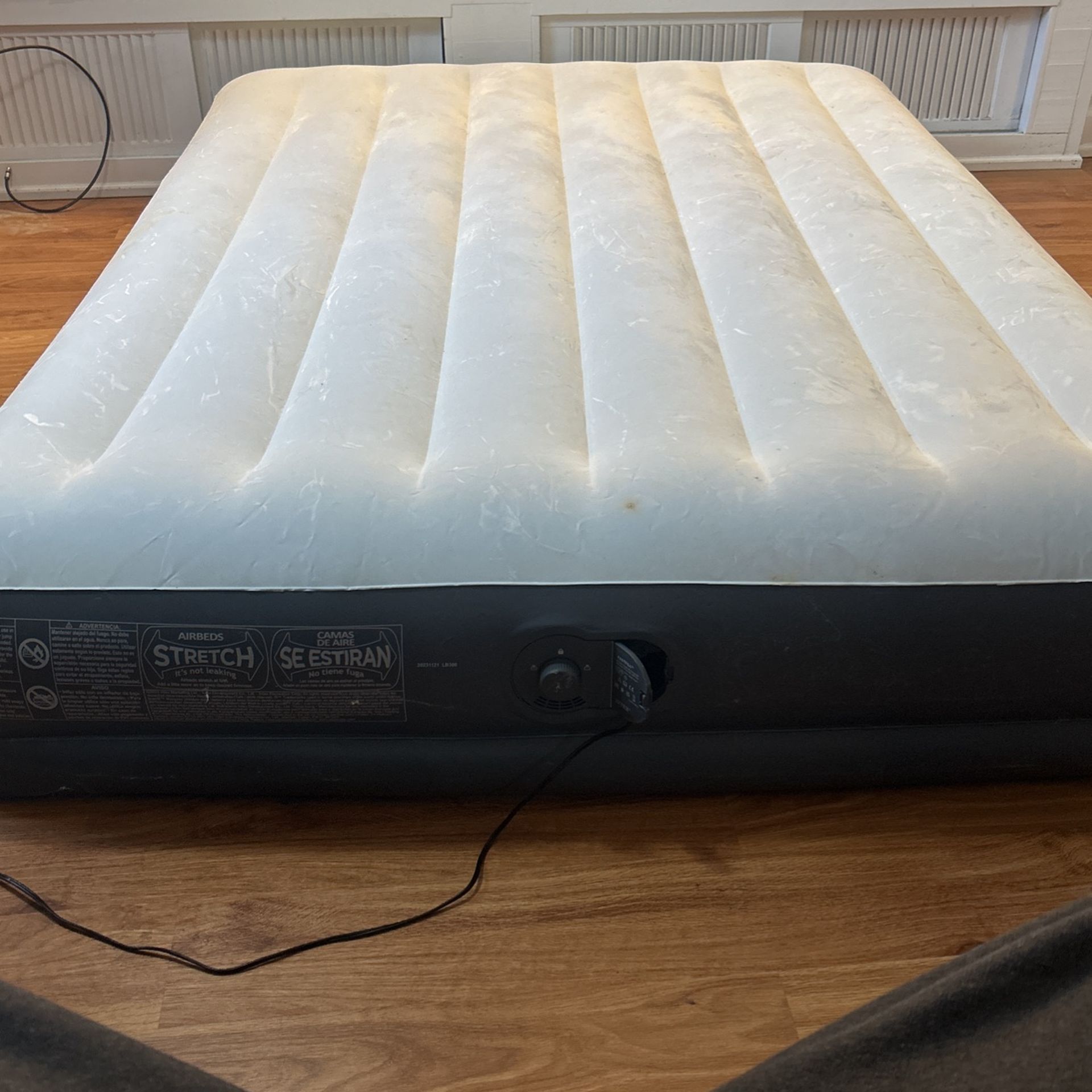 Self Inflating Comfy INTEX inflatable Mattress