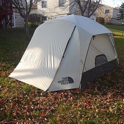 The North Face Foundation 6 Camping Tent