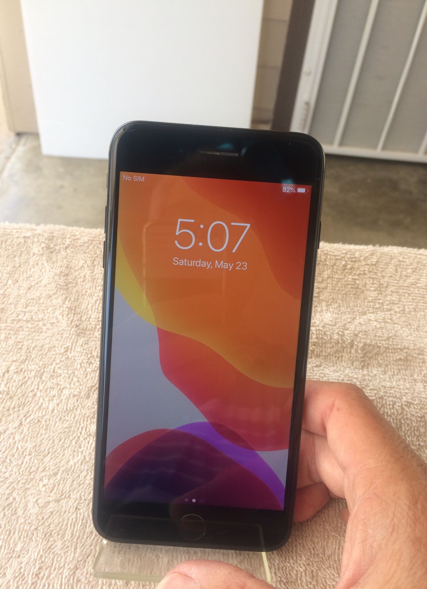 I Phone 7 plus 32 gb for T-Mobile and metro only