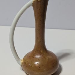 Vintage 6.5" Abstract Modernist Ceramic Ewer Vase – Speckled Brown Glaze & White Handle

