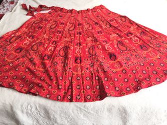 Raprons skirt