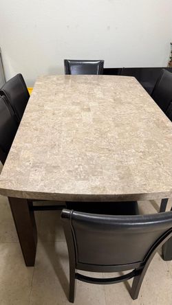 FREE  dinner table with 6 chairs / mesa de comedor GRATIS con 6 sillas