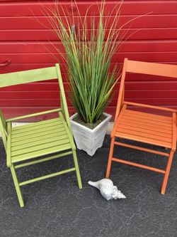 Vintage pair of chairs