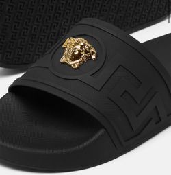 Men’s “La Medusa” Versace Slippers