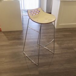 2 Barstools / High chairs