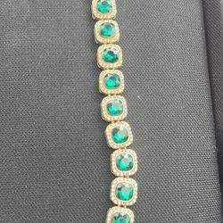 Green Cubic Zirconia 