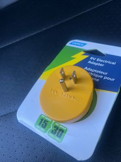RV Electrical Adapter Male 15A to 30A Female Connector. “Brand New” by Camco.