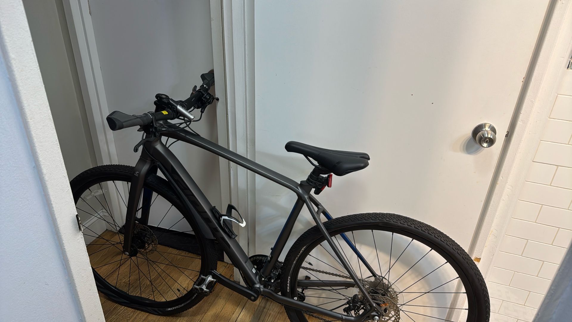 Giant Bike. - Excellent Condition