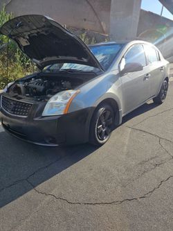 08 Nissan sentra 2.0  con  131k millas