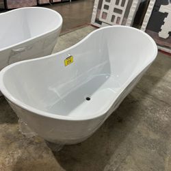 NEW Freestanding Bathtubs- $575 Each!! Different Models Available!