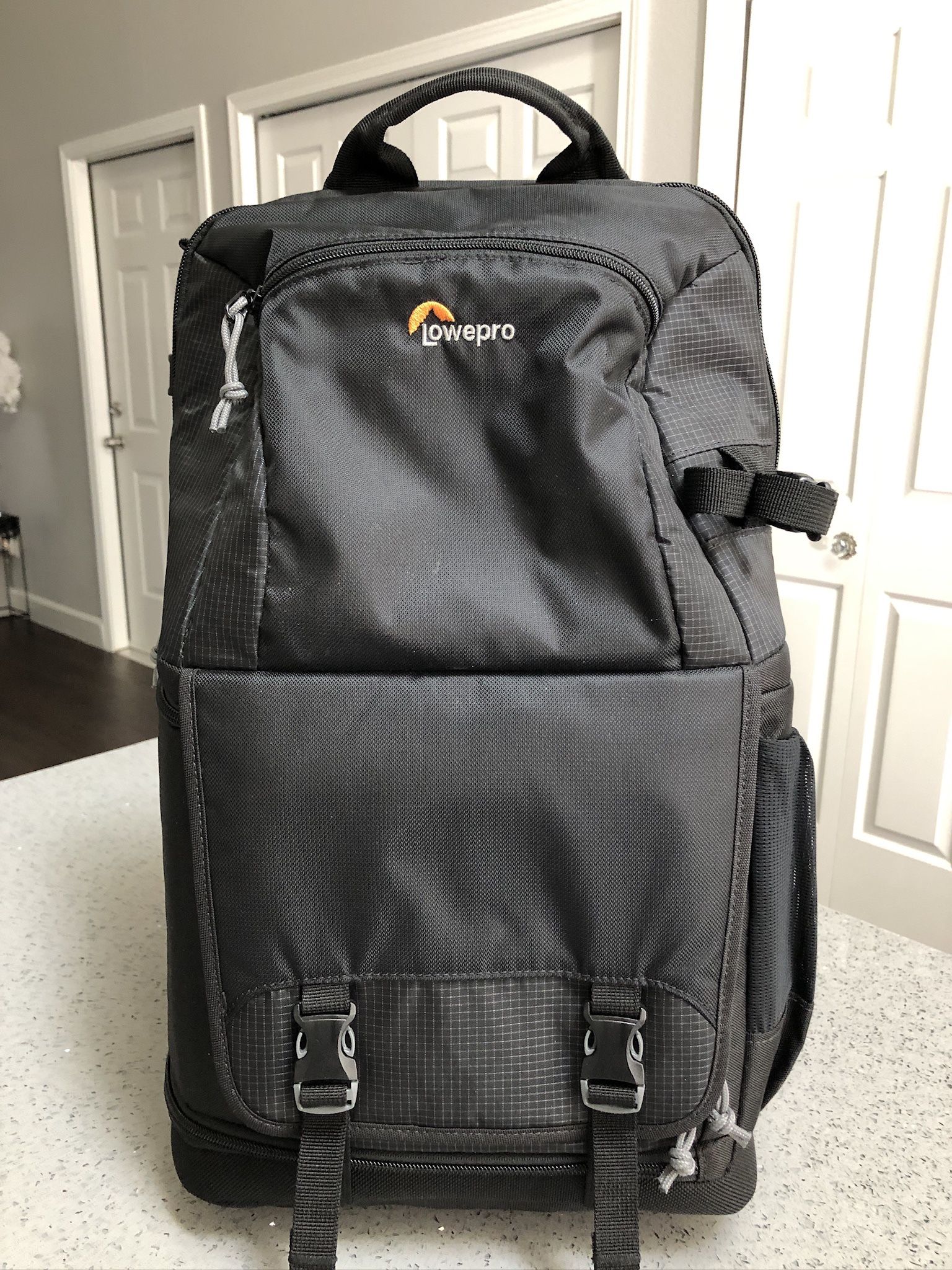 Great! Lowepro Camera Bag
