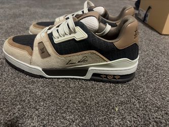 LV trainers brown size 10