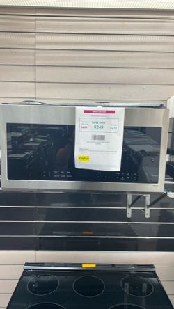 Samsung 2.1-cu ft Over-the-Range Microwave with Sensor Cooking ( Stainless steel