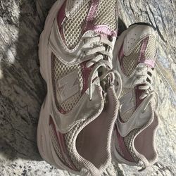 Girls sneakers size 3