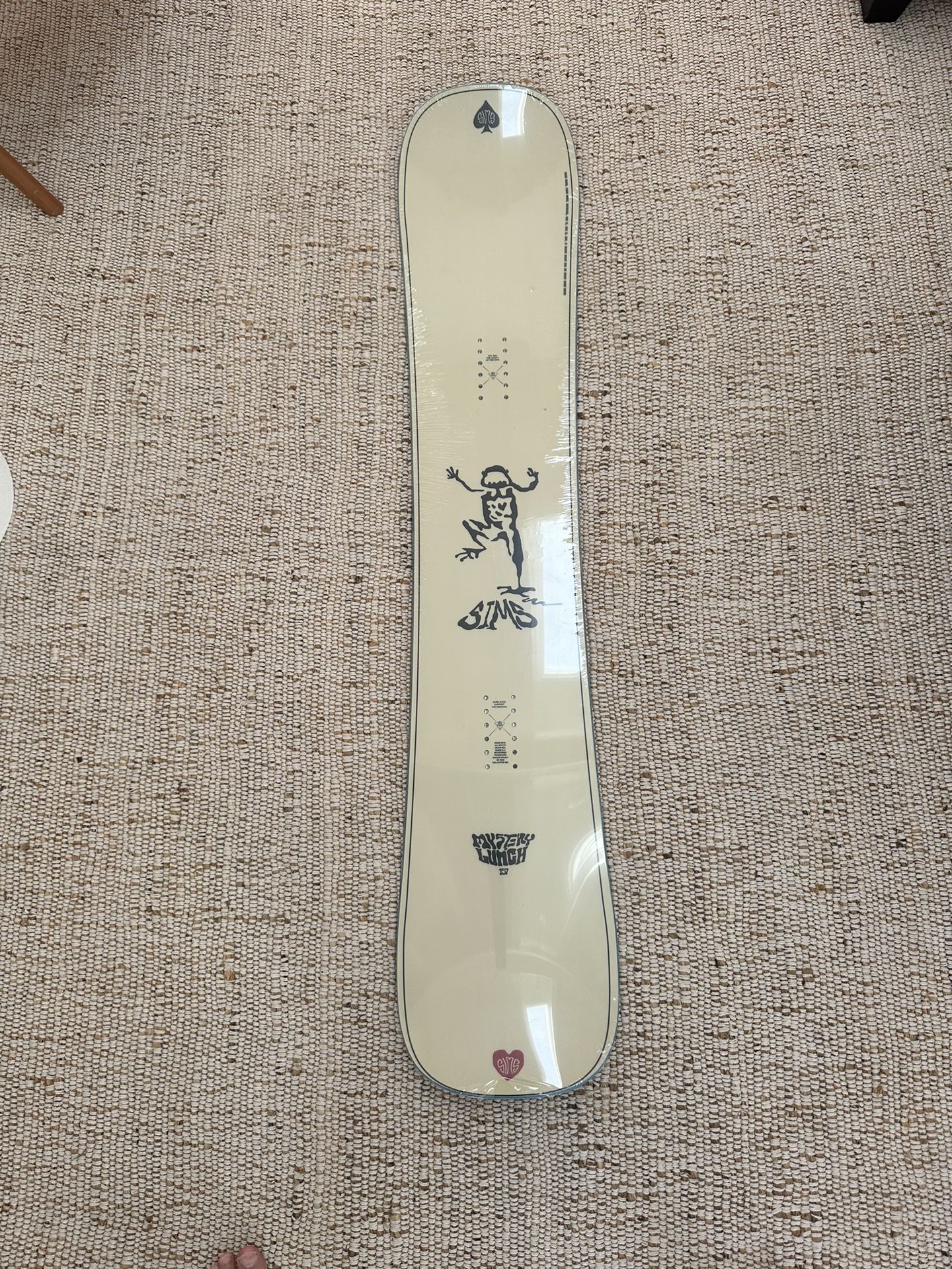 Sims Mystery Lunch 157 2024 snowboard for Sale in Rolling