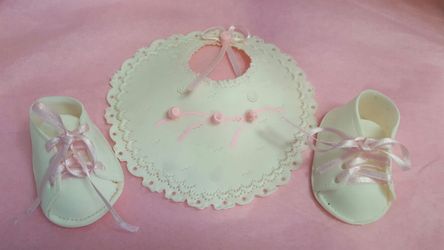 Baby shower center piece/cake topper