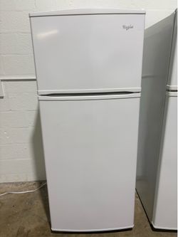 Refrigerator Whirlpool 28 inches