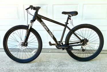 New - 27.5" Ozark Trail Vibe Mountain Bike - Disc Brakes - Medium Frame