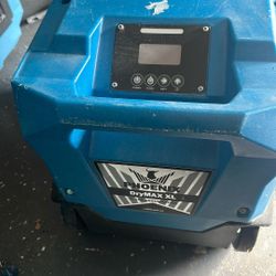 Phoenix DryMAX XL LGR Dehumidifier in excellent condition