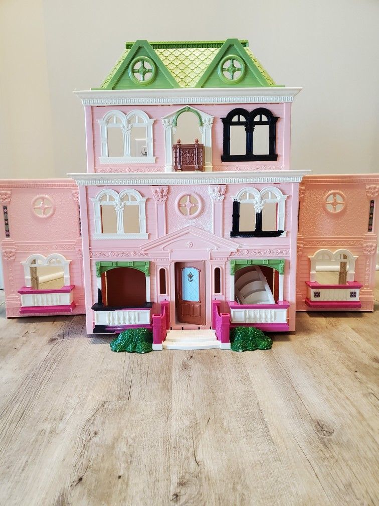 Dollhouse