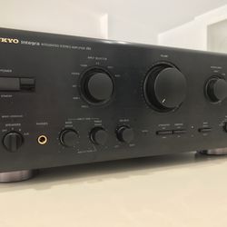 Onkyo A-807 Amplifier