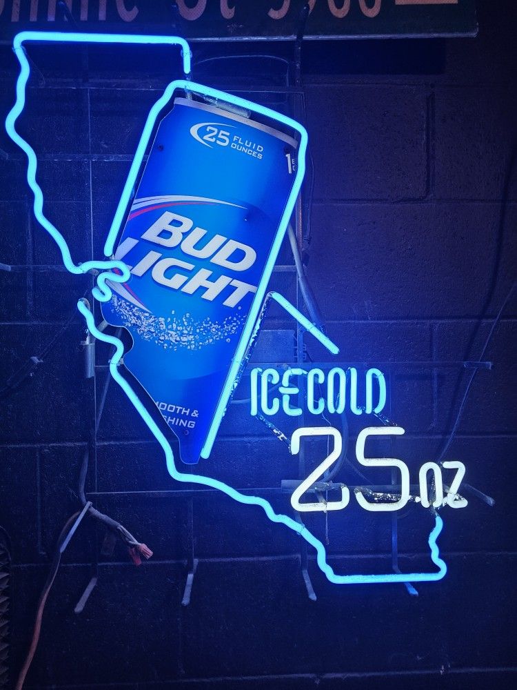 Neon Sign Bud Light