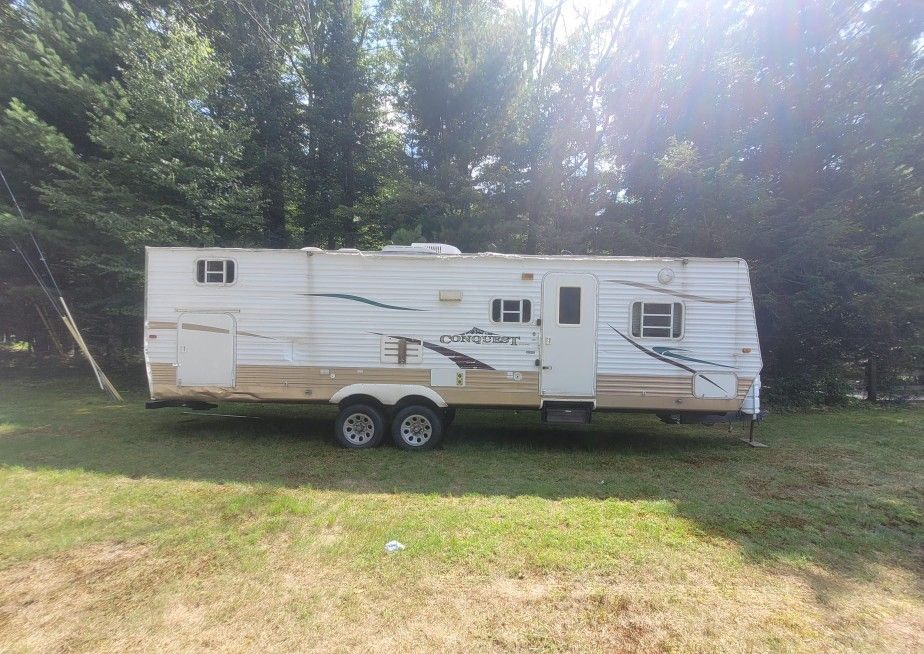 2006 Travel Trailer Conquest 