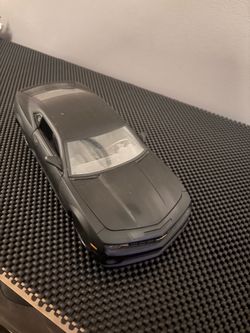 BigTime Muscle 1:24 Chevrolet Camaro 2010 Black Diecast Model Car