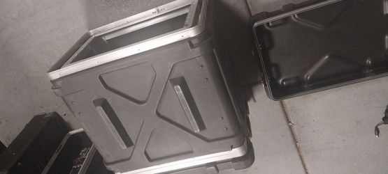 6-space spring load shock mount case