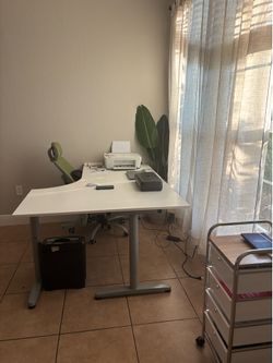 Large Curve Desk