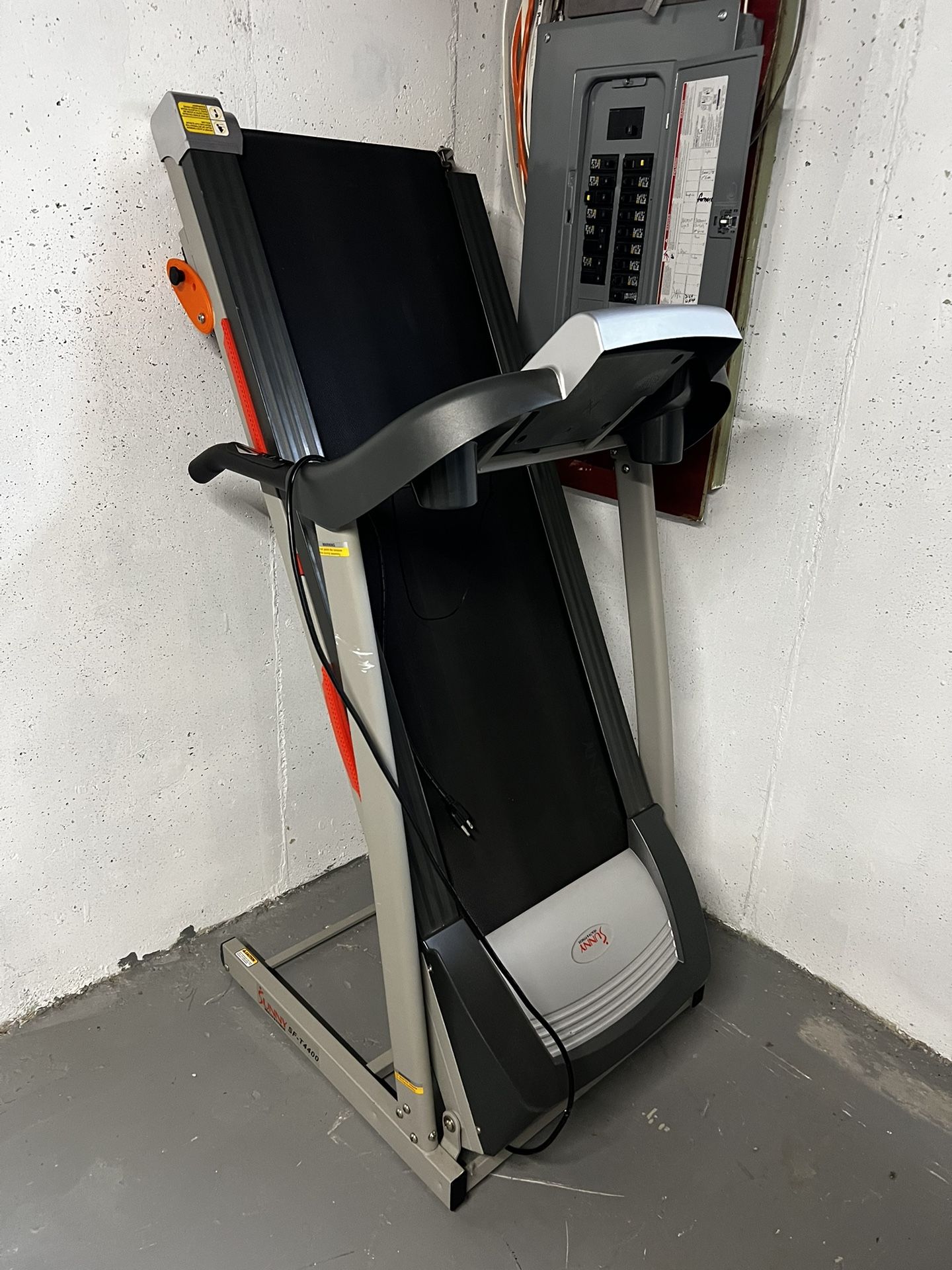 Sunny Health And Fitness Motorized Treadmill 