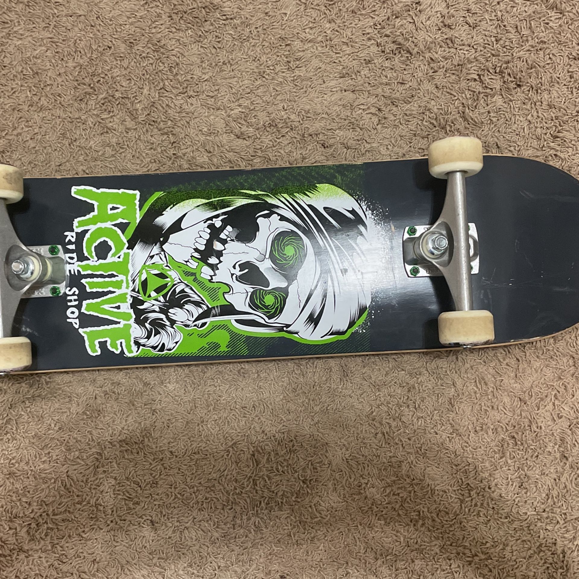 Active Skate Shop, Skateboard.