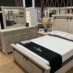 4 PC Queen Bedroom Set $2349