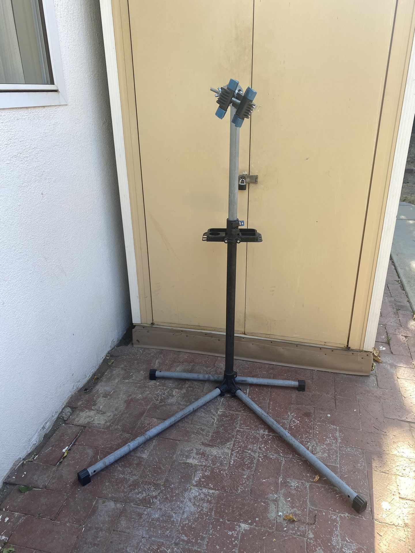 Bike Stand for Sale in Lancaster, CA OfferUp