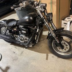 2000 Suzuki Marauder vz800