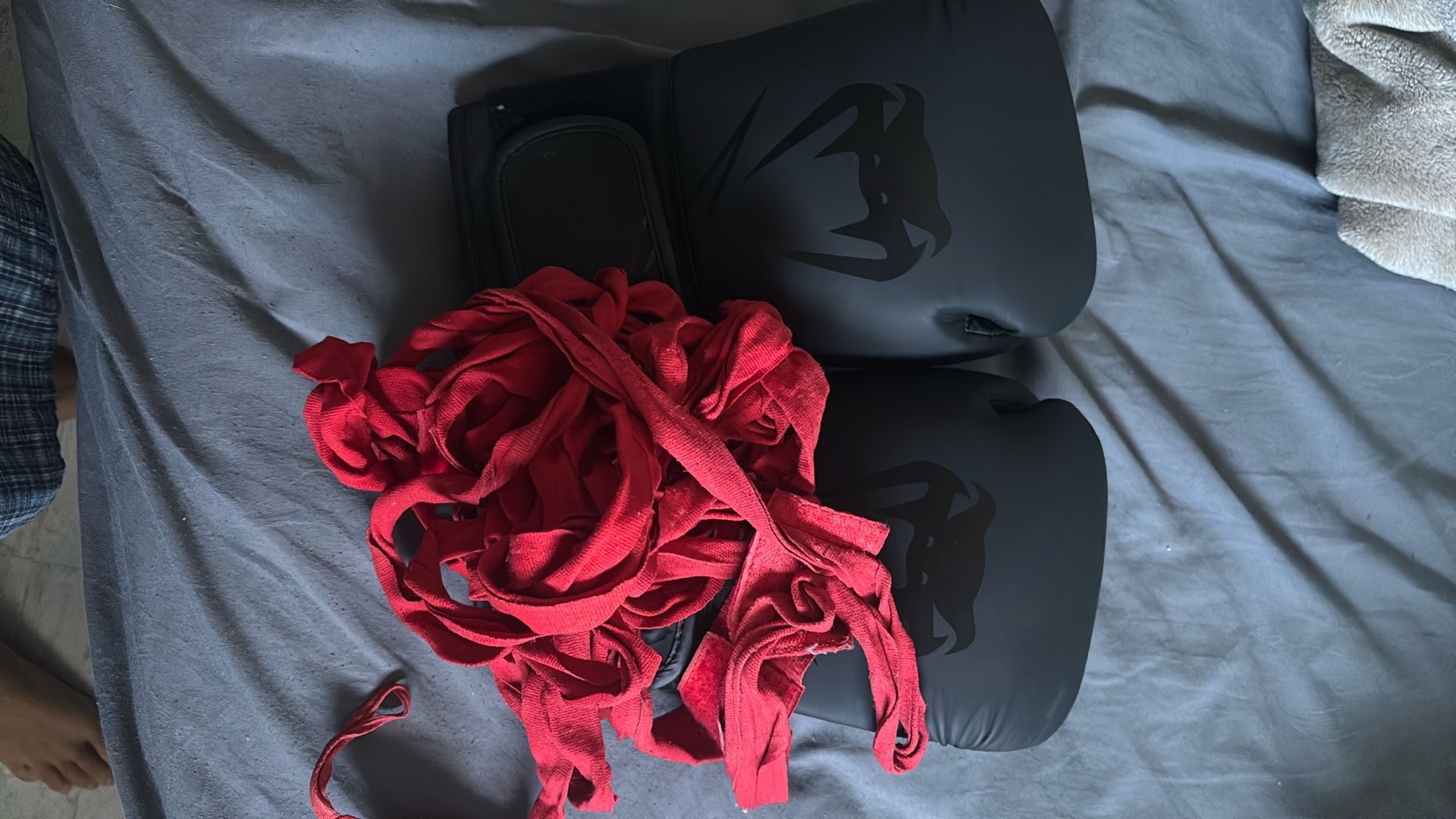 16Oz Boxing Gloves, 12Oz Boxing Glove, With Wraps And Headgear