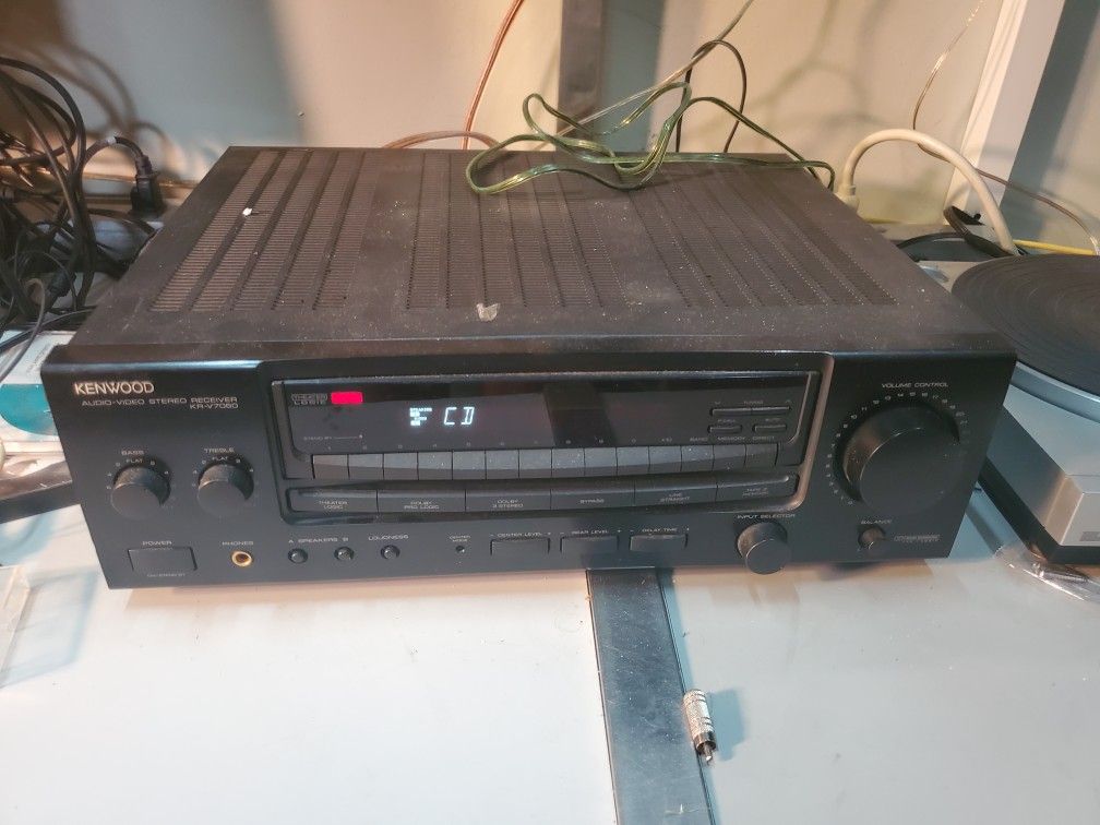 KENWOOD KR-V7060 100W per channel. Home Theater Audio/video Receiver. Watch video. Tested.