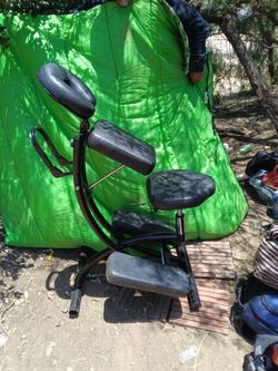 Portable message chair