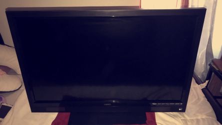 40 inch Vizio TV