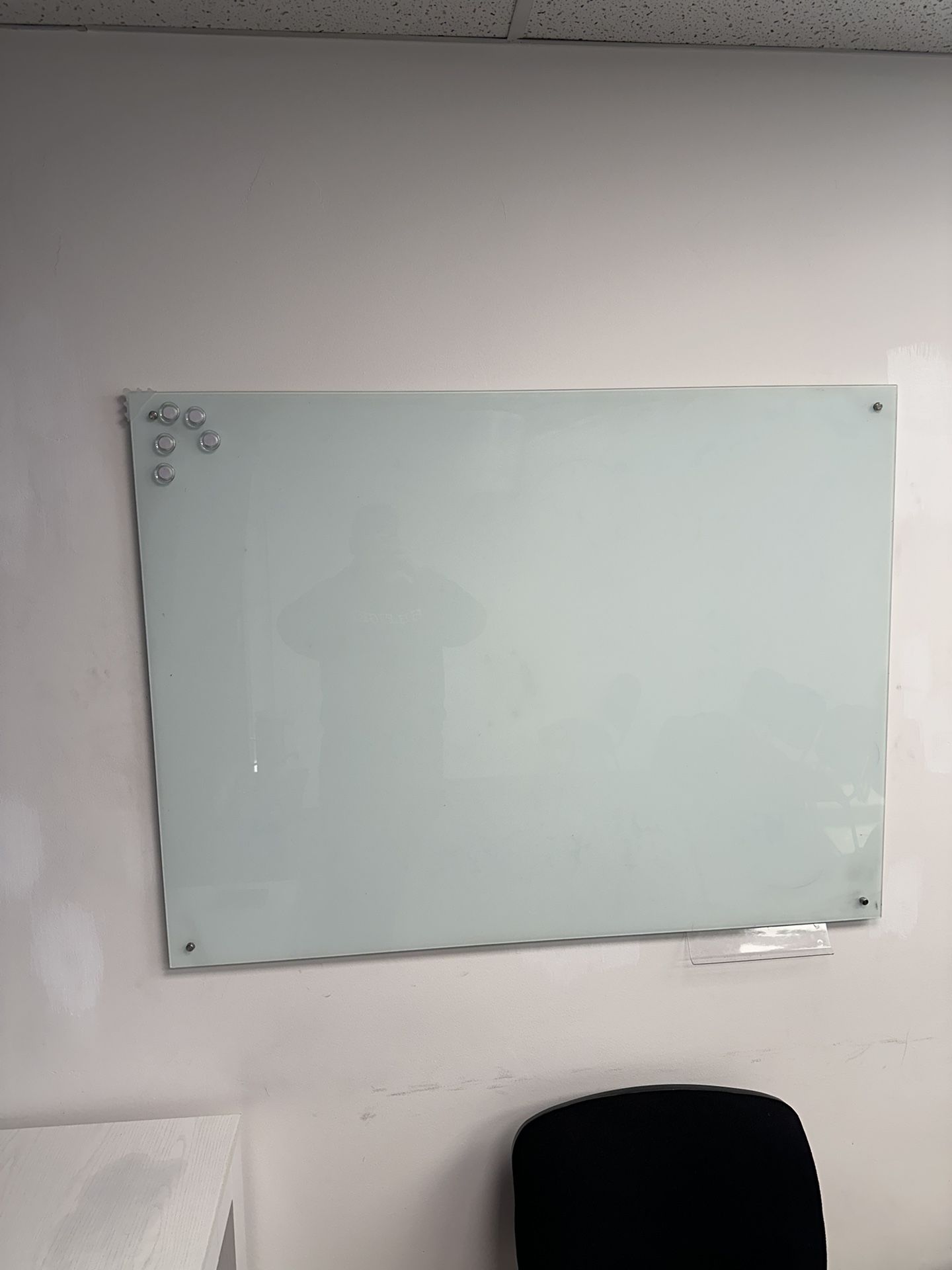 Magnetic glass dray Eraser board