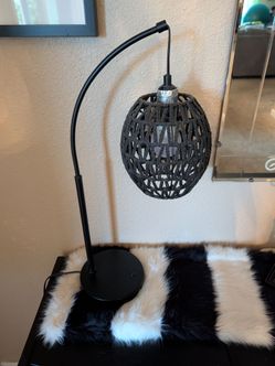 Set of 2 matching lamps