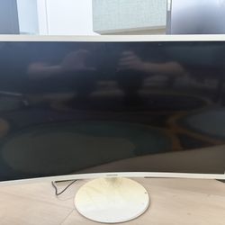 White Samsung curved Monitor 27”