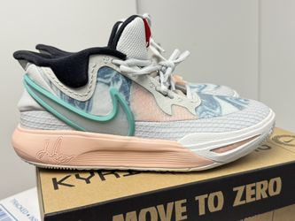 Kyrie 8 GO Chinese New Year