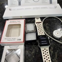 38 MM Apple Watch Series 3