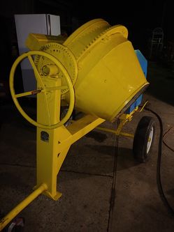 Concrete mixer