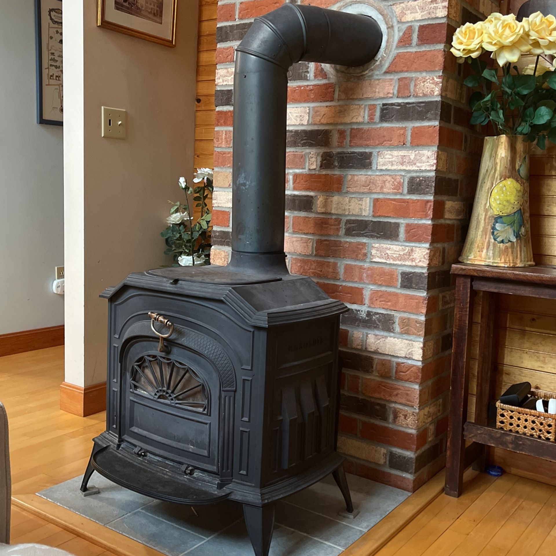 Vermont Castings (Resolute ) for Sale in Stoddard, NH - OfferUp